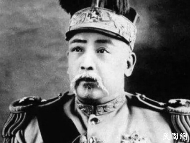 争鸣：袁世凯为啥要称帝，原来是被逼的！