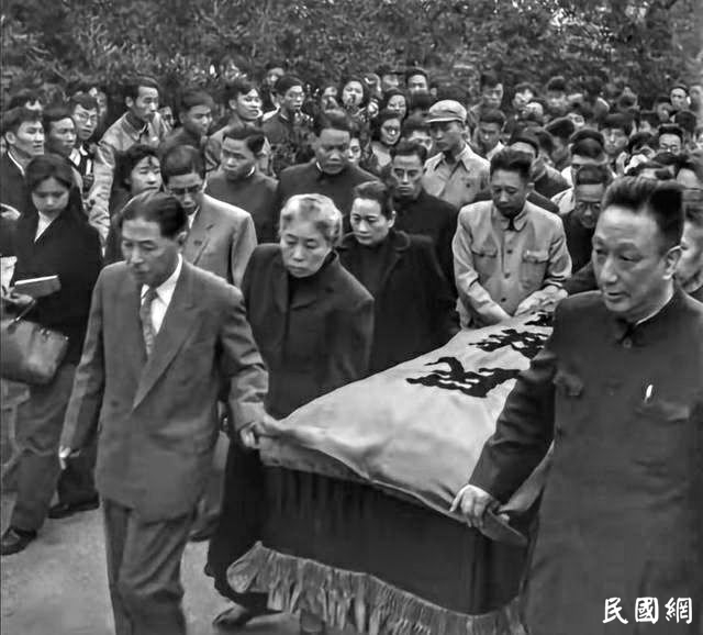 纪念鲁迅逝世84周年，兼谈 “谁是中国近代至今最伟大的人？”