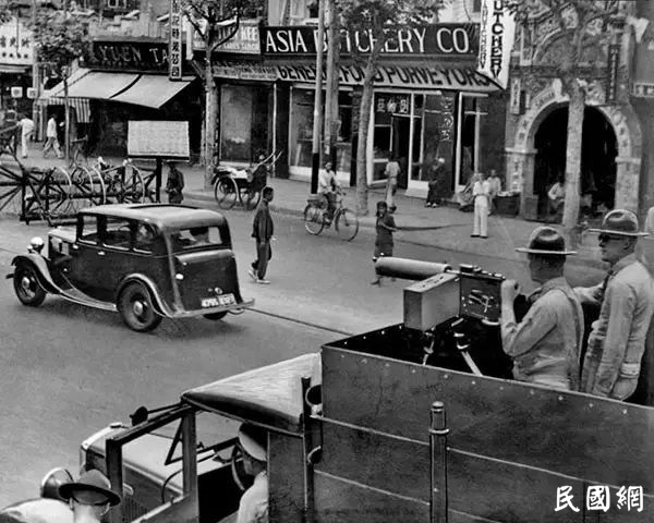 老照片旧时光：上海记录（1912-1949）