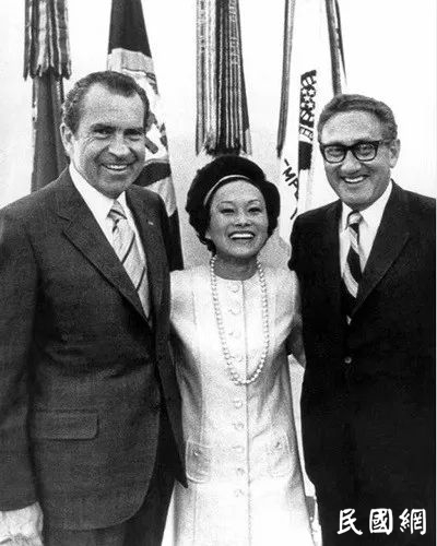 陈香梅与美国前总统尼克松（左）和前国务卿基辛格