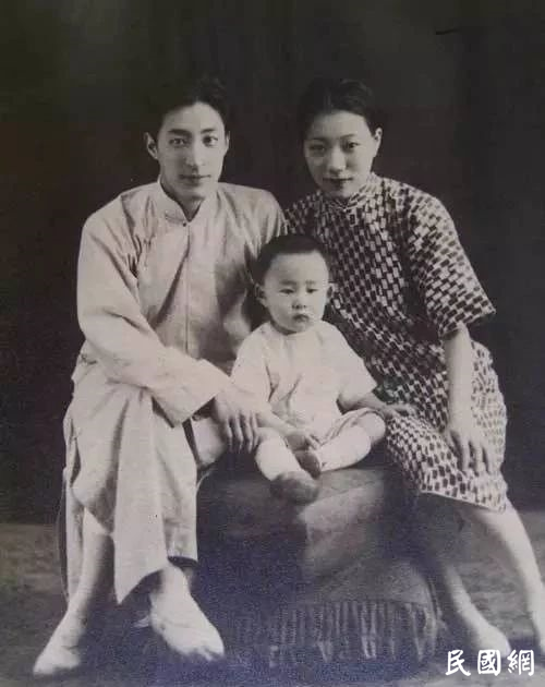 我从地狱来，要到天堂去，正路过人间