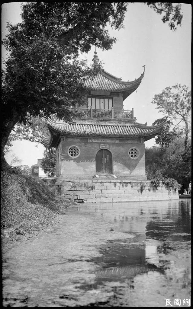 老照片旧时光：地主和农民各有各的幸福